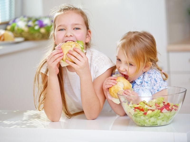 Chế độ dinh dưỡng cho trẻ có nhu cầu đặc biệt